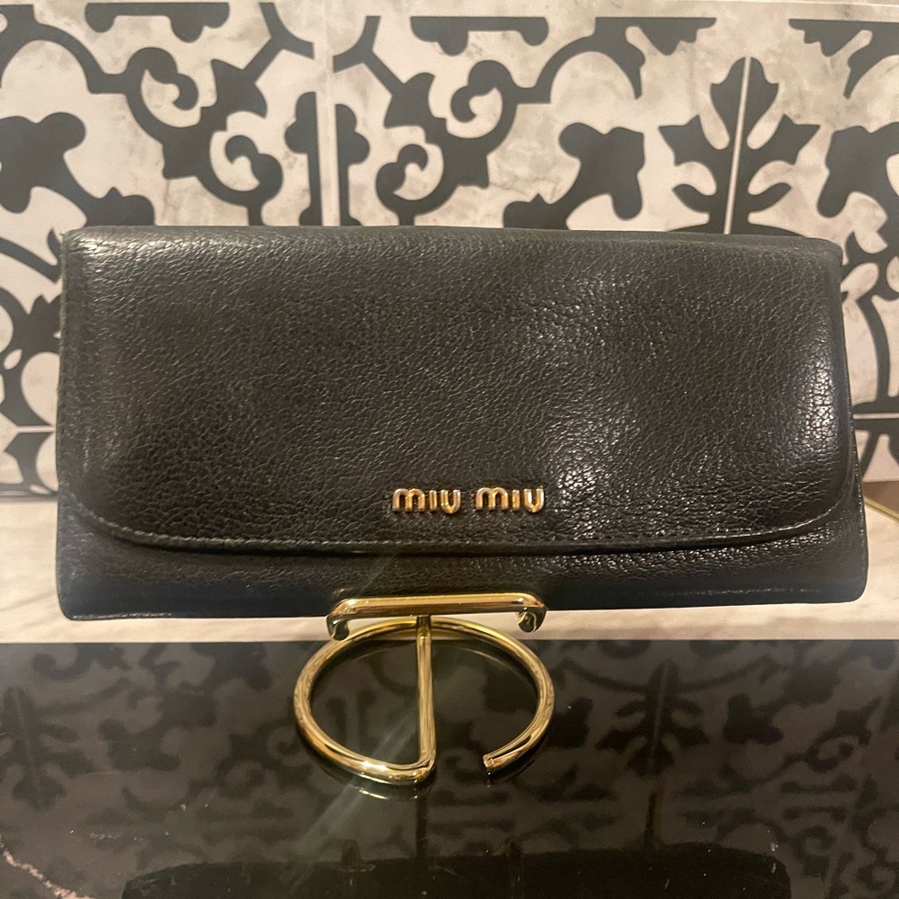GUC Miu Miu Black/Floral Print Leather Wallet With Dustbag